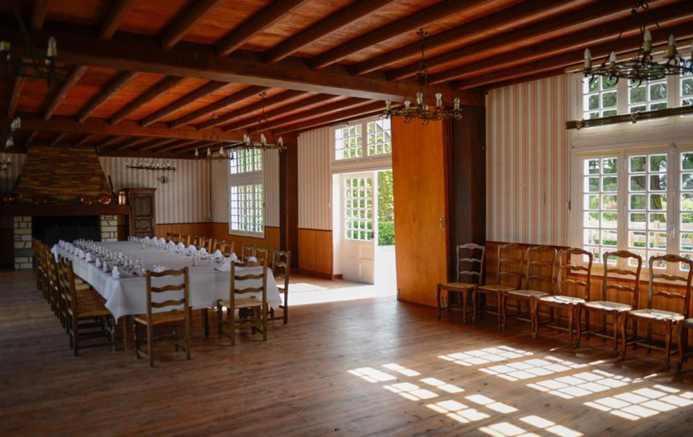 Logis Hotel Restaurant De La Poste Le Mêle-sur-Sarthe 외부 사진
