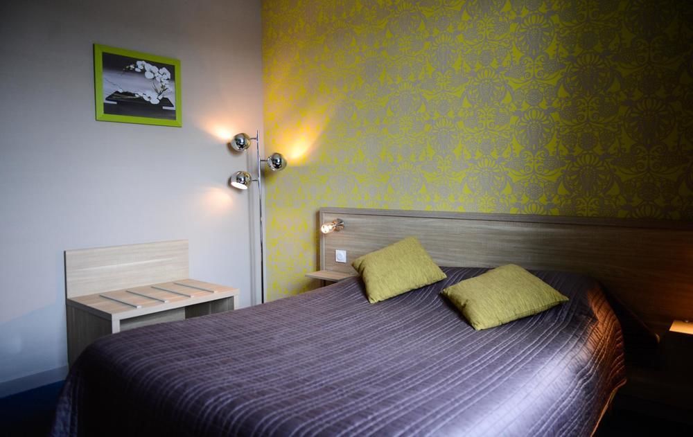 Logis Hotel Restaurant De La Poste Le Mêle-sur-Sarthe 외부 사진