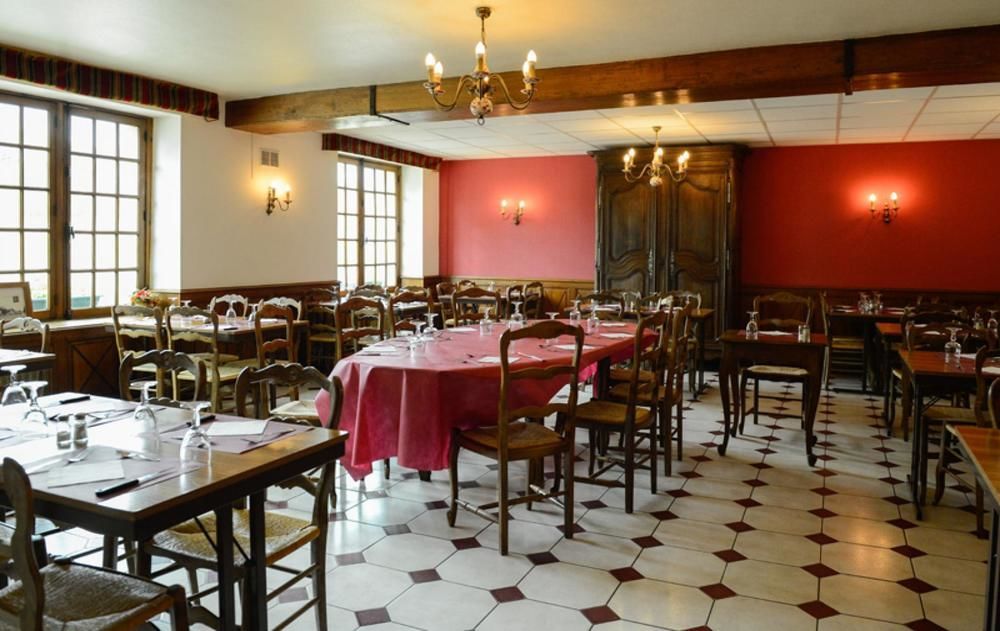 Logis Hotel Restaurant De La Poste Le Mêle-sur-Sarthe 외부 사진