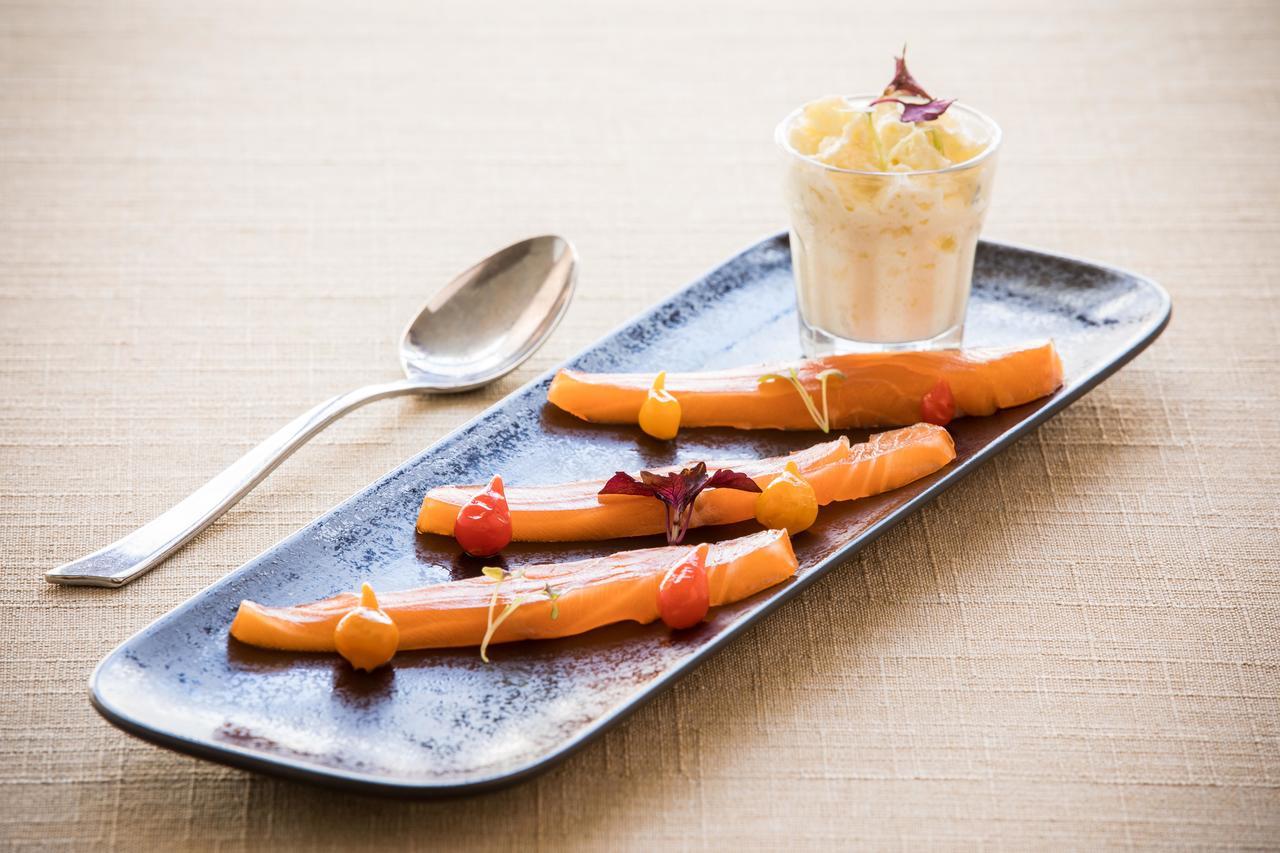 Logis Hotel Restaurant De La Poste Le Mêle-sur-Sarthe 외부 사진