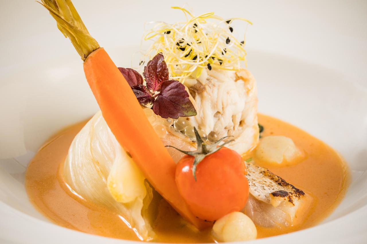 Logis Hotel Restaurant De La Poste Le Mêle-sur-Sarthe 외부 사진