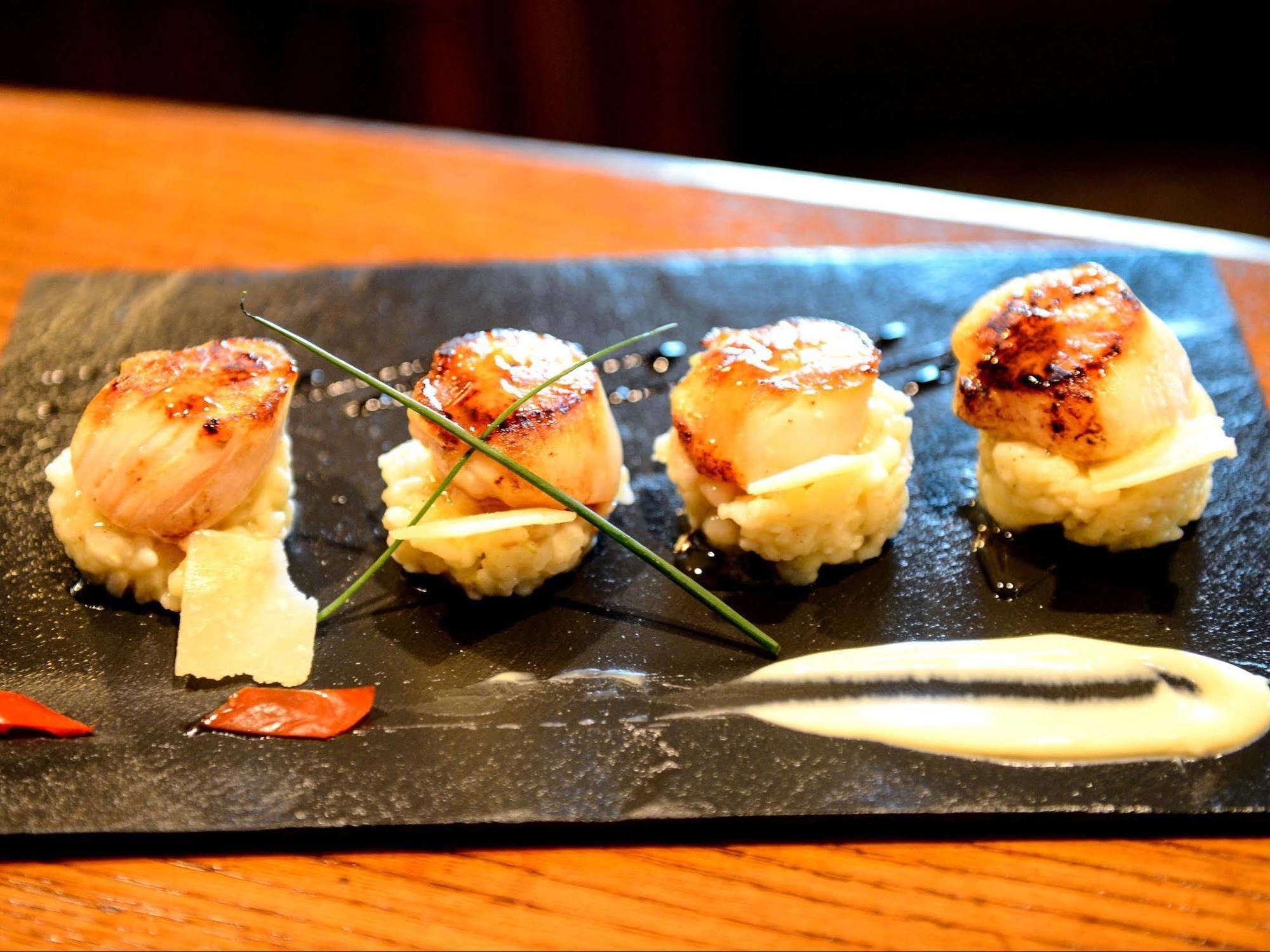 Logis Hotel Restaurant De La Poste Le Mêle-sur-Sarthe 외부 사진